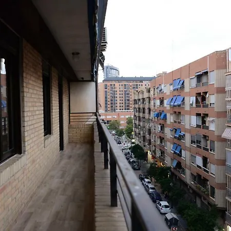 Piso En La Ciudad De Artes Apartment