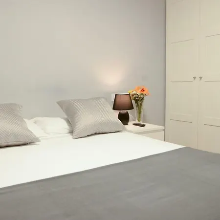 Apartman Piso En La Ciudad De Artes Valencia